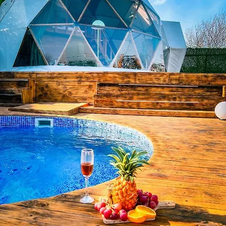 Hotel Astral World *